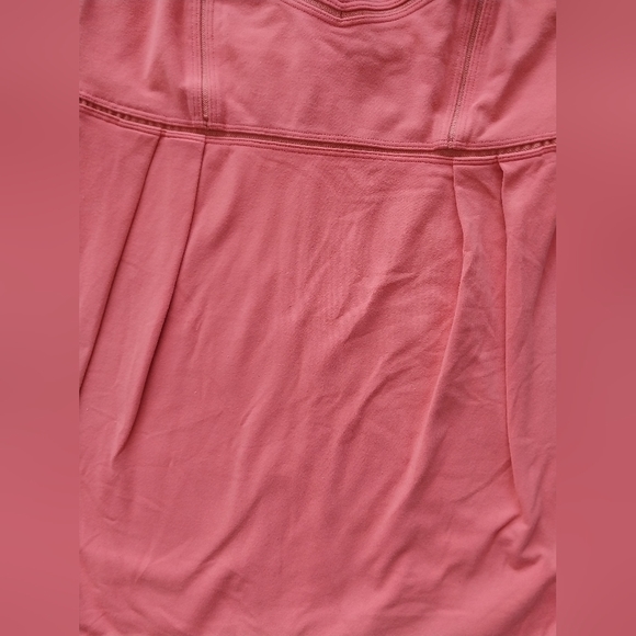 Lululemon Athletica Women  Active Tank with Built-in Bra - Picture 5 of 11